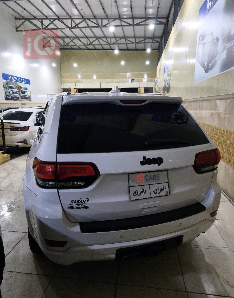 جيب جراند شيروكي